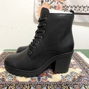 Chelsea Crew Black Label Black Lace-Up Ankle Boots (NEW)